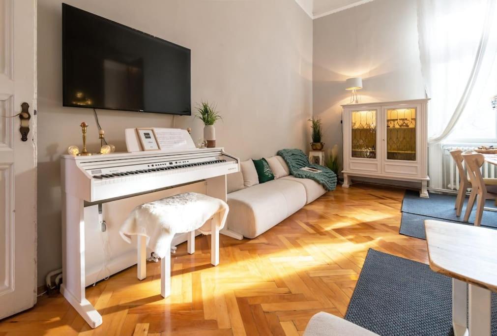 No.8: Lovely & Cosy 3-Room Heart Of The City Timişoara Eksteriør bilde