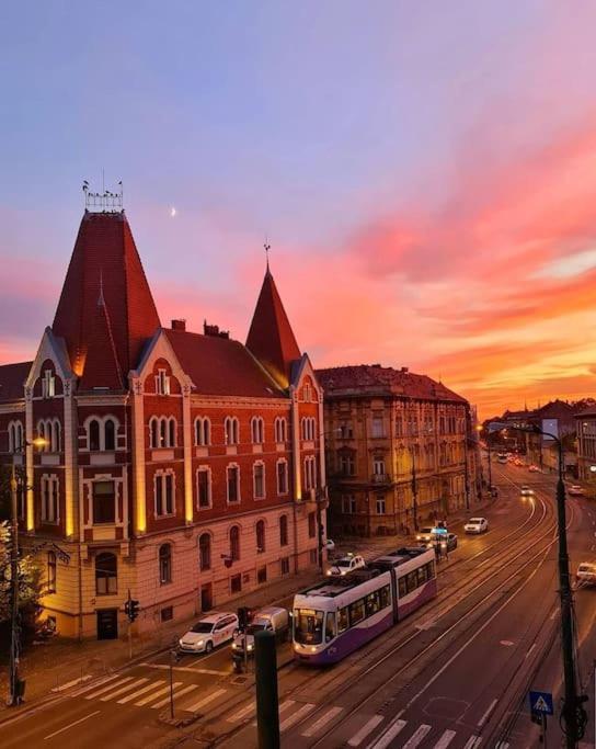 No.8: Lovely & Cosy 3-Room Heart Of The City Timişoara Eksteriør bilde